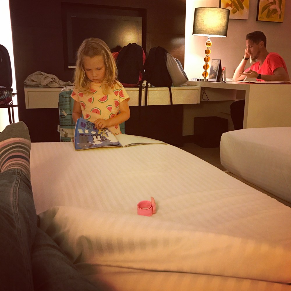 32D958ED-7B66-4EDF-B9B3-73CA42AFD304