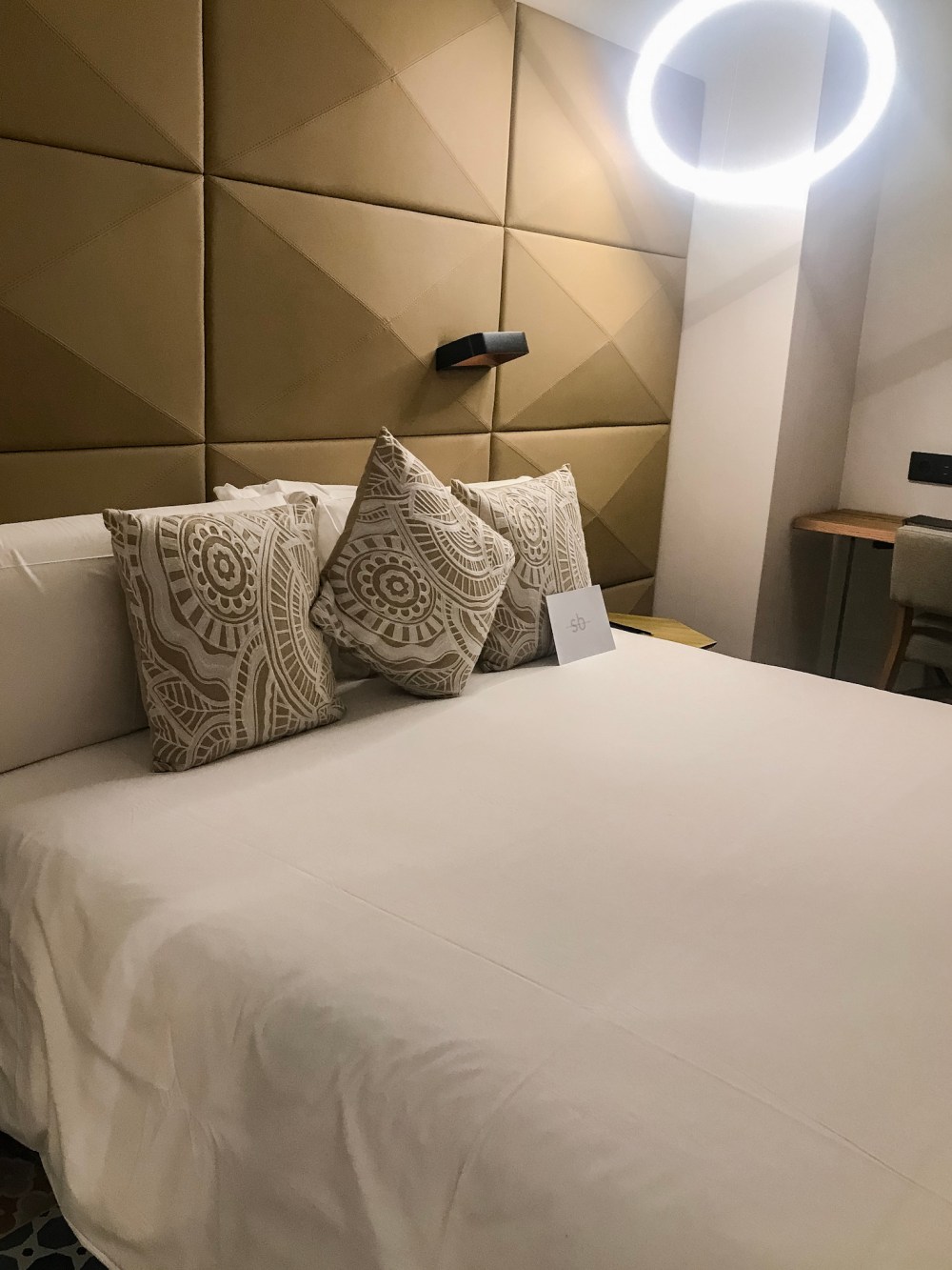 8811551A-AB96-428E-BC38-76BBD6CC3461